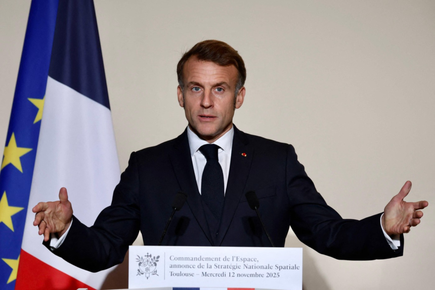Schimbare radicală în politica digitală franceză. Macron pregătește interdicția rețelelor sociale pentru minorii „sub 15 sau 16 ani” 1 wp header logo 1194