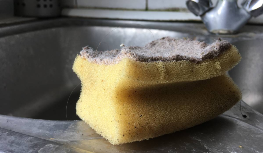 Mare atenție la aceste obiecte pe care le folosești zilnic. Sunt mai murdare decât vasul de toaletă! 1 wp header logo 1400