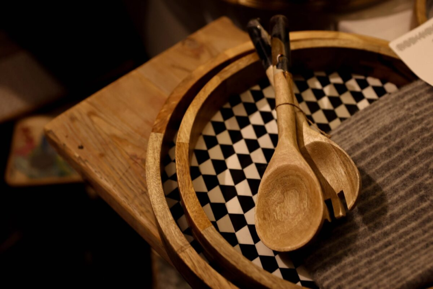 Cum să dezinfectezi ustensilele de bucătărie din lemn. Pașii simpli de urmat 1 wp header logo 1950