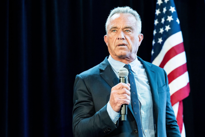 Robert Kennedy Jr. anunţă măsuri care interzic accesul tinerilor transgender la tratamente de tranziție de gen în SUA 1 wp header logo 2108