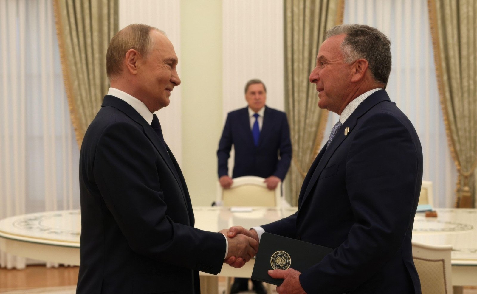 Trimisul lui Trump la Kremlin, ales chiar de Putin. Președintele rus l-a preferat pe Steve Witkoff. „Vino singur la Moscova, fără CIA” 1 wp header logo 2293
