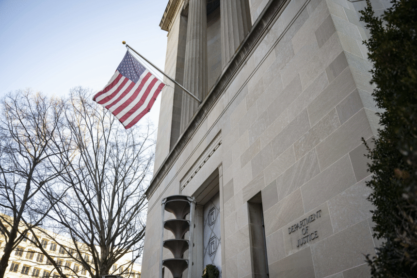 Departamentul de Justiție al SUA respinge acuzațiile de cenzură în dosarul Epstein: „Nu ascundem informații despre Trump” 1 wp header logo 2415