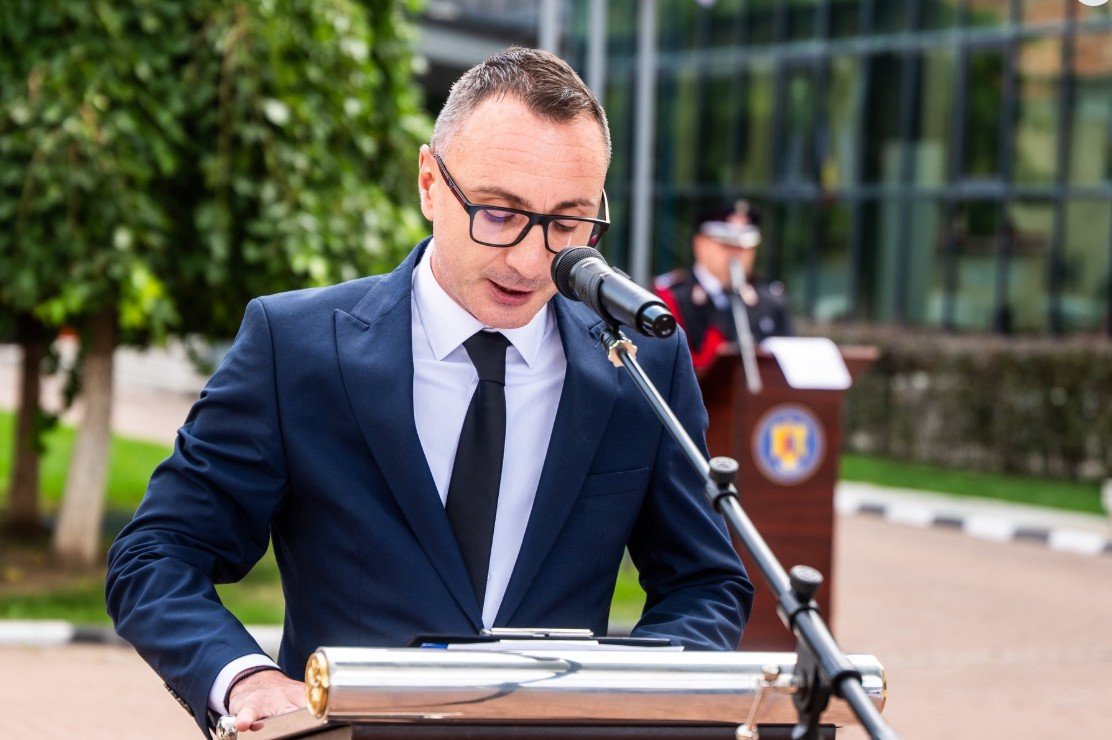 Prefectul și subprefectul de Olt au fost reținuți: sunt suspectați că au falsificat documente, după ce au tras ilegal cu arma (surse) 1 wp header logo 2661