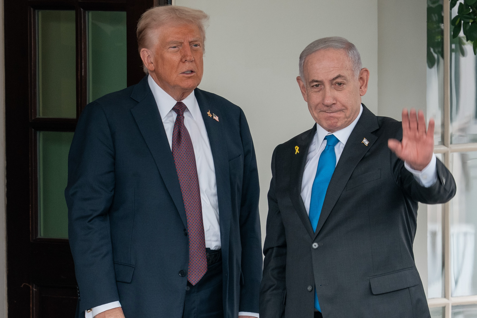 După Ucraina, atenția se îndreaptă către problemele din Orientul Mijlociu. Donald Trump, discuții cu Benjamin Netanyahu în Florida 1 wp header logo 3374