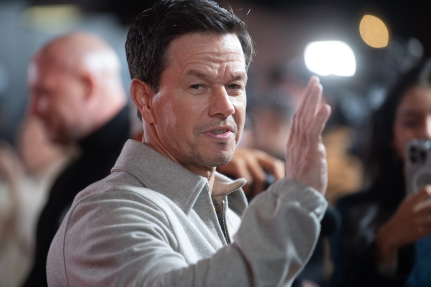 Mark Wahlberg dezvăluie dieta proteică de după antrenamentele de la 4 dimineața: „Mănânc același mic dejun în fiecare zi și mă simt fantastic” 1 wp header logo 3460