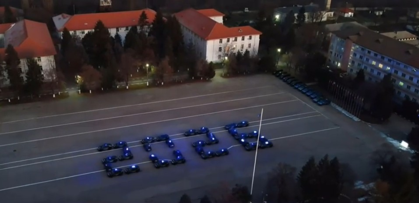 Imagini spectaculoase cu mașini: Modul inedit prin care Ministerul Afacerilor Interne și Jandarmeria Română au urat „La mulți ani!” 1 wp header logo 212