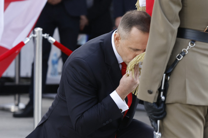 Președintele și premierul polonez, furioși, fac front comun împotriva declarațiilor lui Donald Trump: „Soldații polonezi sunt eroi” 1 wp header logo 2296