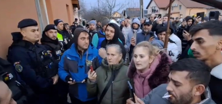 Revoltă în comuna în care stă băiatul de 13 ani, implicat în uciderea lui Mario. Localnicii cer să plece: „Să i se aplice pedeapsa” 1 wp header logo 2340