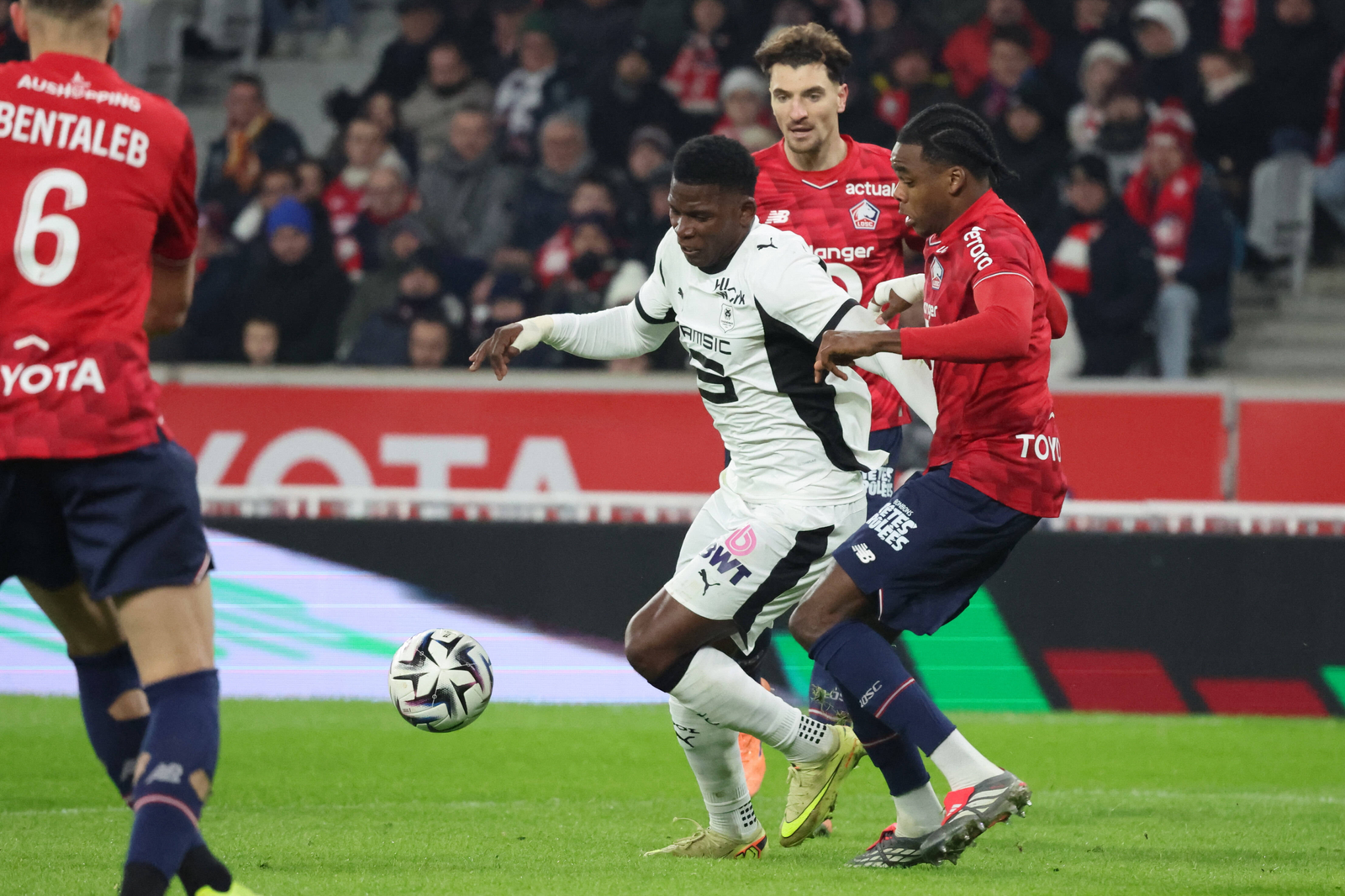 A fost spectacol în Ligue 1! Lille, pas greșit în lupta la titlu: rezultatele celorlalte meciuri 1 wp header logo 366