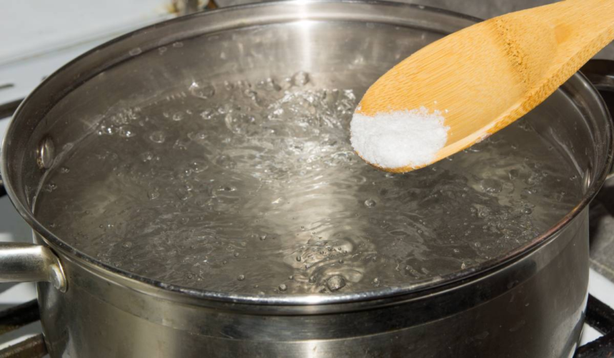 Cum să cureți corect lingurile din lemn. Așa scapi de mirosul neplăcut, grăsime și bacterii 1 wp header logo 433