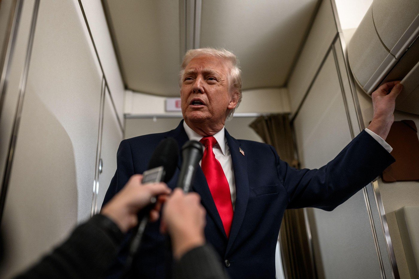 Trump îl contrazice pe Putin. Ucraina nu a țintit cu drone una dintre reședințele președintelui rus, așa cum susține Kremlinul 1 wp header logo 491