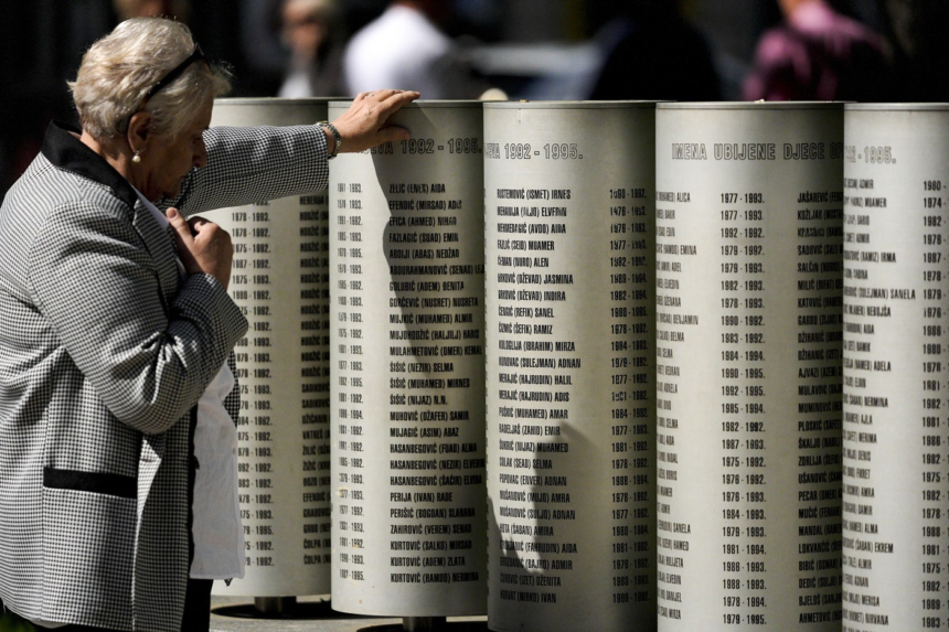 O femeie din România ar fi participat la vânătoarea de oameni din Sarajevo. „Trebuie să fi ucis peste zece persoane” 1 wp header logo 1215