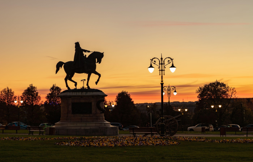 Descoperirea neașteptată făcută de specialiștii care restaurează statuia lui Ștefan cel Mare din Iași. Mai există un mesaj ascuns 1 wp header logo 1315