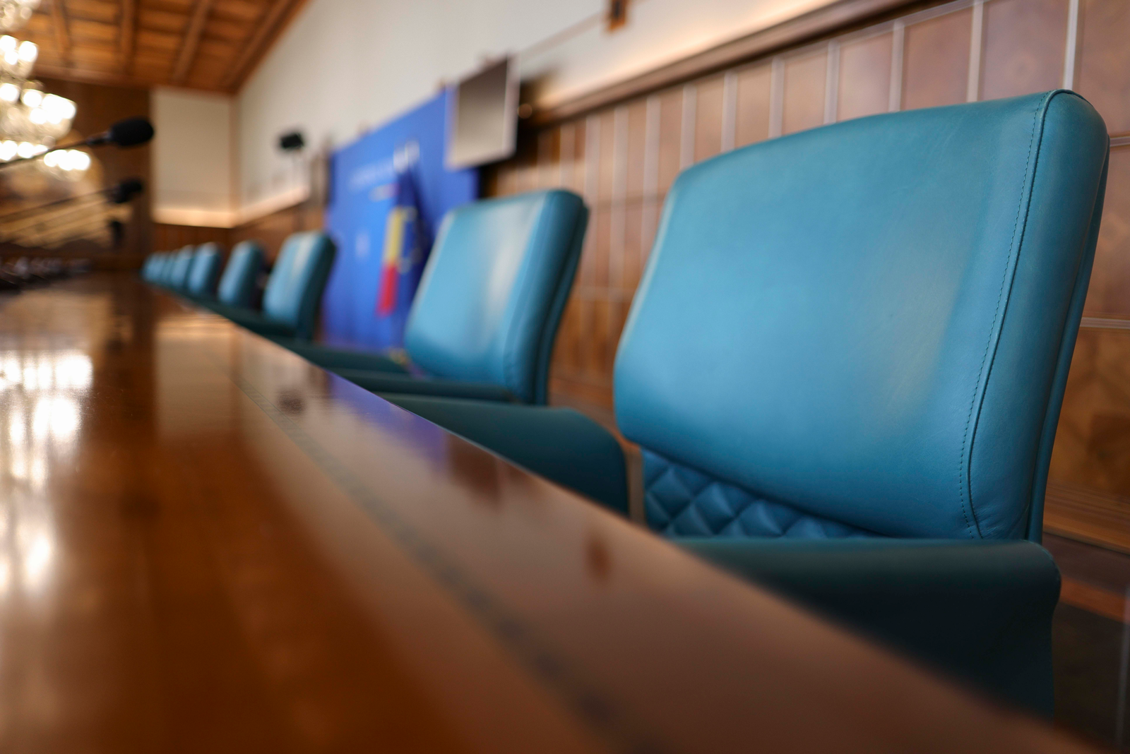 Cum au fentat guvernele, ani la rând, legea responsabilității fiscal-bugetare. Măsurile ar fi trebuit să țină datoria publică în frâu 1 wp header logo 1331