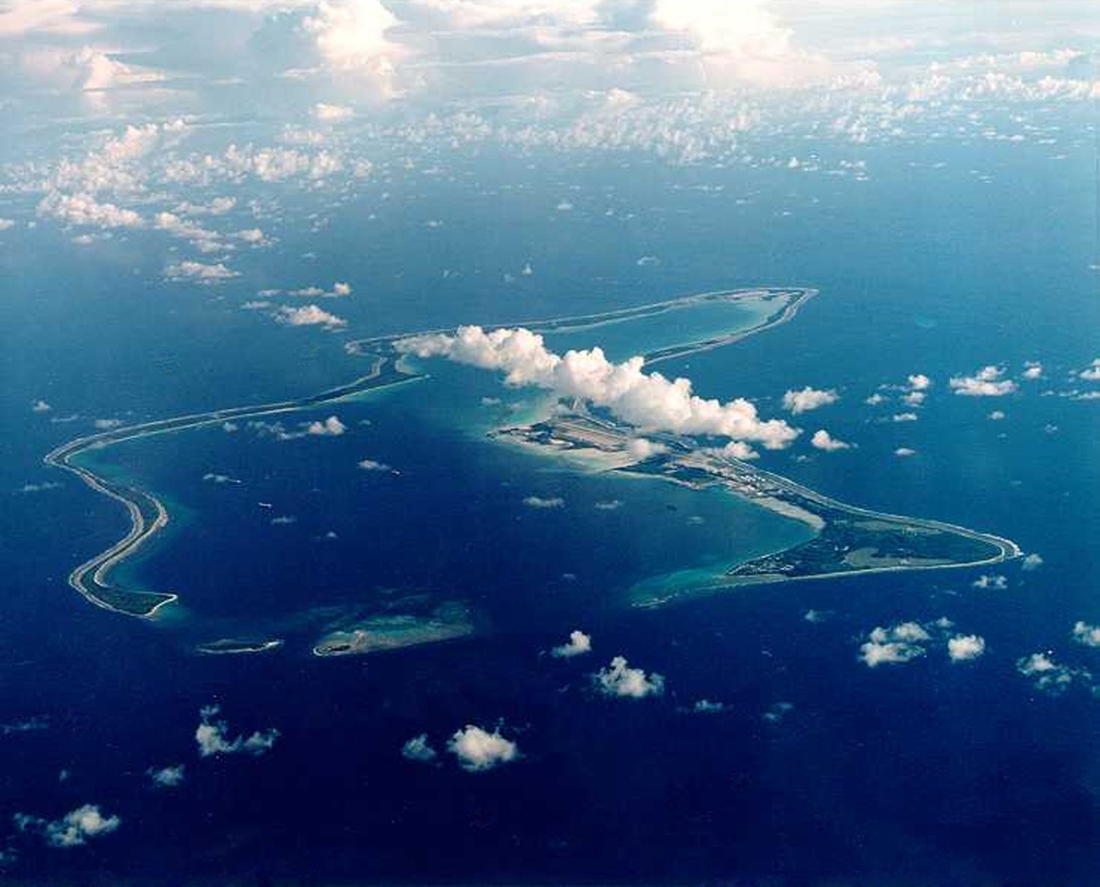 Trump critică decizia Londrei de a ceda Insulele Chagos către Mauritius: importanța bazei Diego Garcia, folosită și de SUA 1 wp header logo 1437