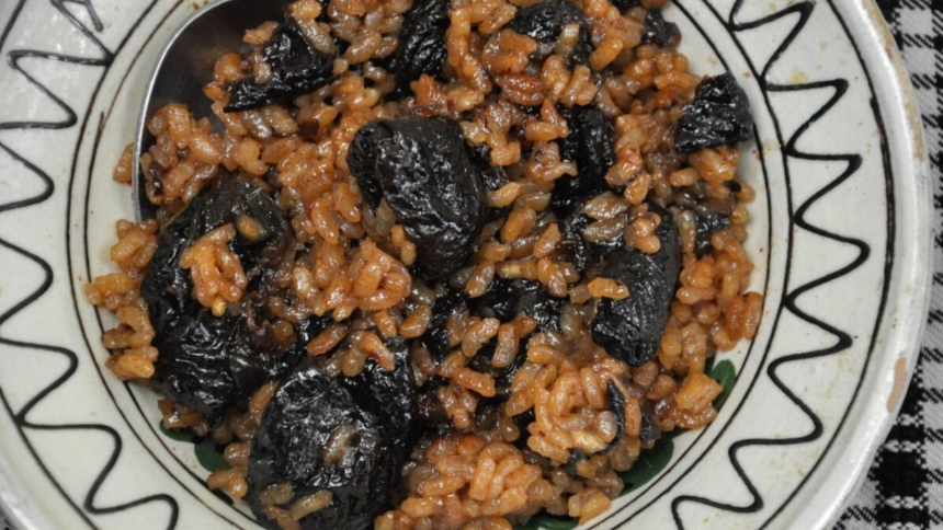 Orez cu prune uscate. Rețeta veche de 100 de ani 1 wp header logo 1584
