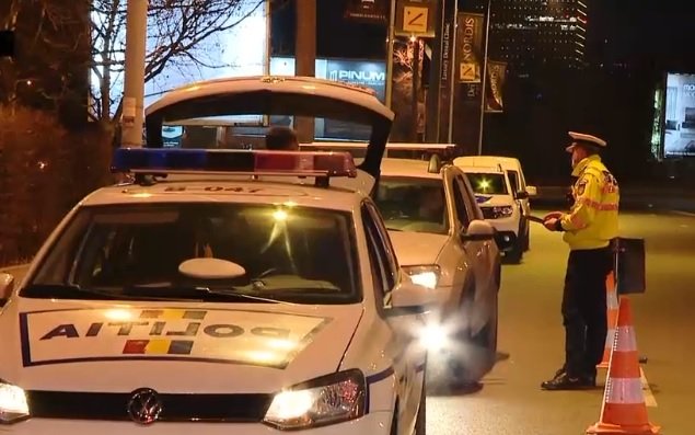 Amenzi și dosare penale după ninsori. Polițiștii au reținut 29 de permise și au dat amenzi de peste 60.000 de lei 1 wp header logo 1709