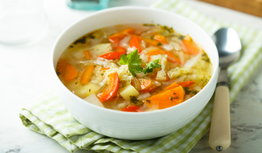 Rețetă ciorbă de castraveți murați. Ingredientele de care ai nevoie 1 wp header logo 1805