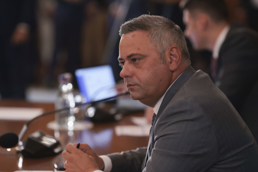 Ministrul Agriculturii, acuzat că a „furat” o idee propusă de AUR și a prezentat-o la Bruxelles. Reacția lui Florin Barbu 1 wp header logo 1881