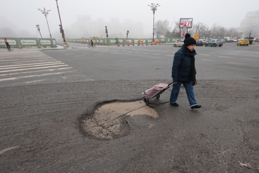 Avocatul biciclistului despăgubit cu 100.000 de euro explică ce trebuie să faci dacă te accidentezi într-o groapă din asfalt 1 wp header logo 2121