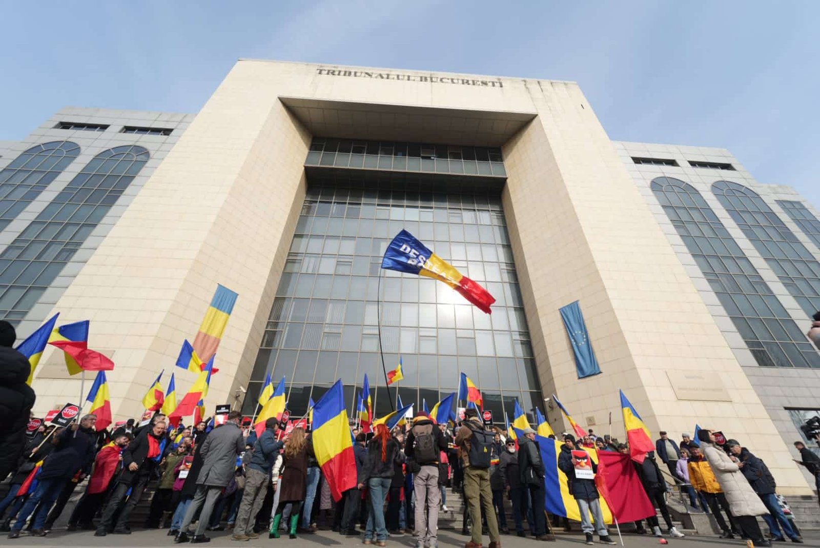 Proteste AUR în țară faţă de majorarea taxelor şi impozitelor locale. George Simion a mers la Ploiești 1 wp header logo 915