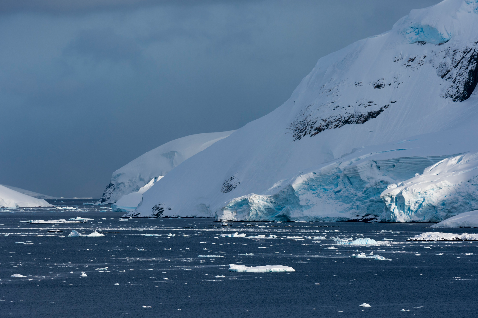 Antarctica surprinde cercetătorii: Banchiza își revine în 2026 după patru ani de scăderi record 1 wp header logo 1085