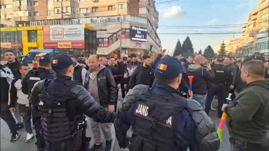 Protest al minerilor în Gorj. Traficul este blocat în zonă după ce sute de oameni au ieșit în stradă din cauza concedierilor anunțate 1 wp header logo 1160