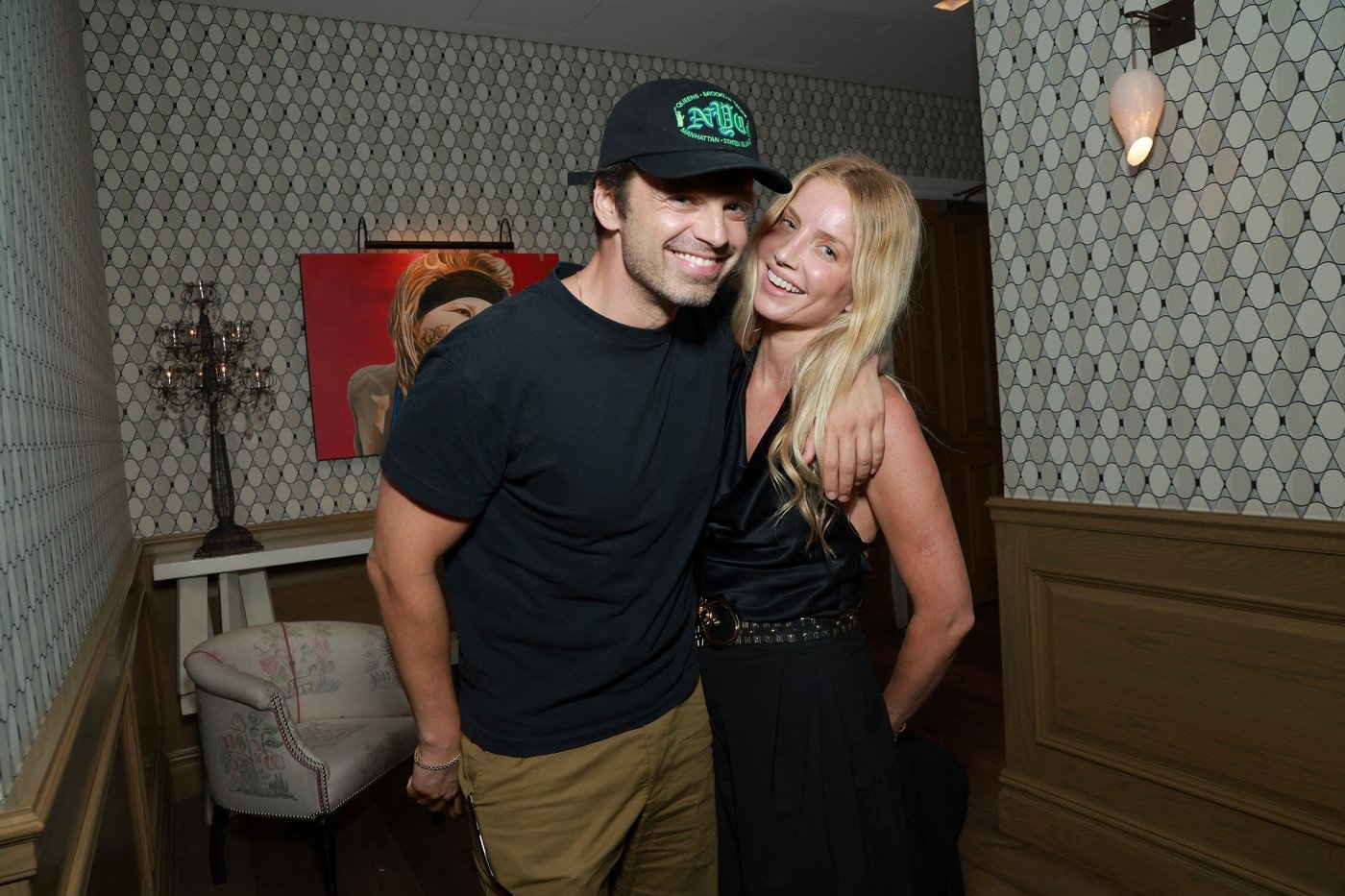 Presa de la Hollywood: Sebastian Stan şi Annabelle Wallis se pregătesc să devină părinţi 1 wp header logo 1339