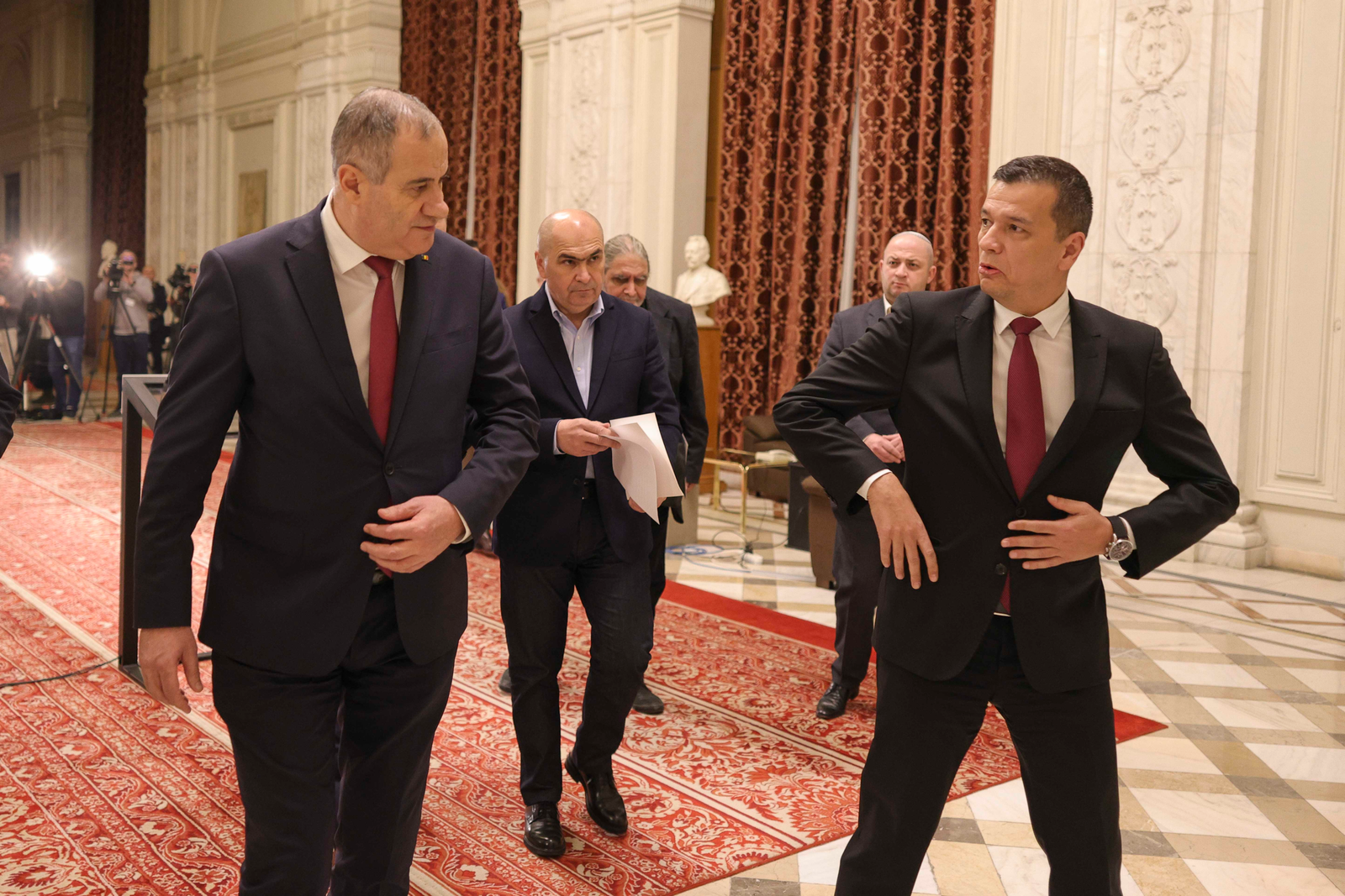 Coaliția a decis: taie bani de la magistrați pentru ajutoarele cerute de PSD, dar cu o condiție. Dezbaterile pe buget, reluate 1 wp header logo 1379