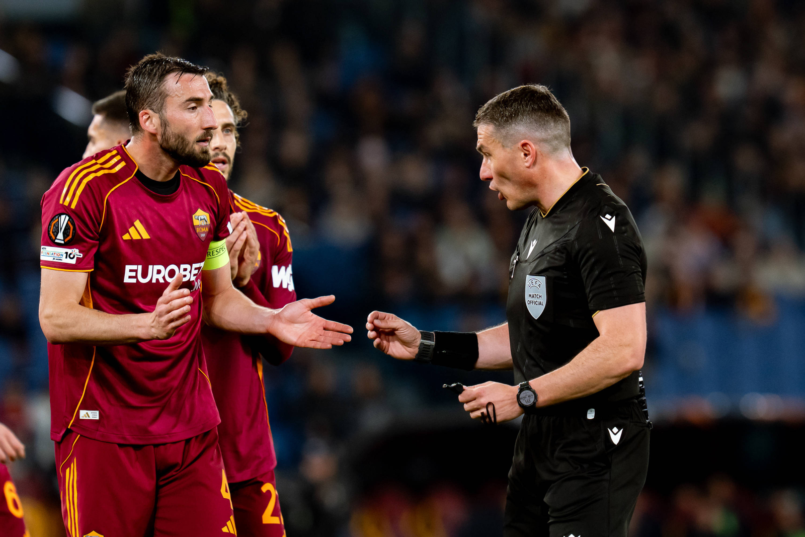 Calificare de infarct cu Istvan Kovacs la centru! Cât s-a terminat AS Roma - Bologna, meci cu ȘAPTE goluri și două penalty-uri acordate pentru sferturile Europa League 1 wp header logo 1422