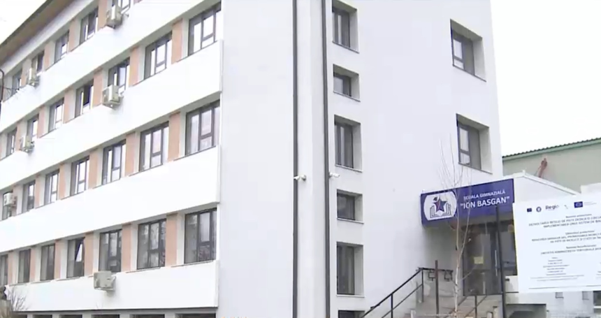 Eforturi pentru aducerea acasă a celor 28 de elevi blocați în Dubai. Tatăl unui copil: „Nici nu avem ce face, dacă ne credeți” 1 wp header logo 157