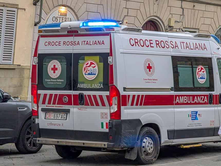 Anchetă în Italia: șofer de ambulanță, suspectat că ar fi ucis mai mulți pacienți în timpul transportului medical 1 wp header logo 201