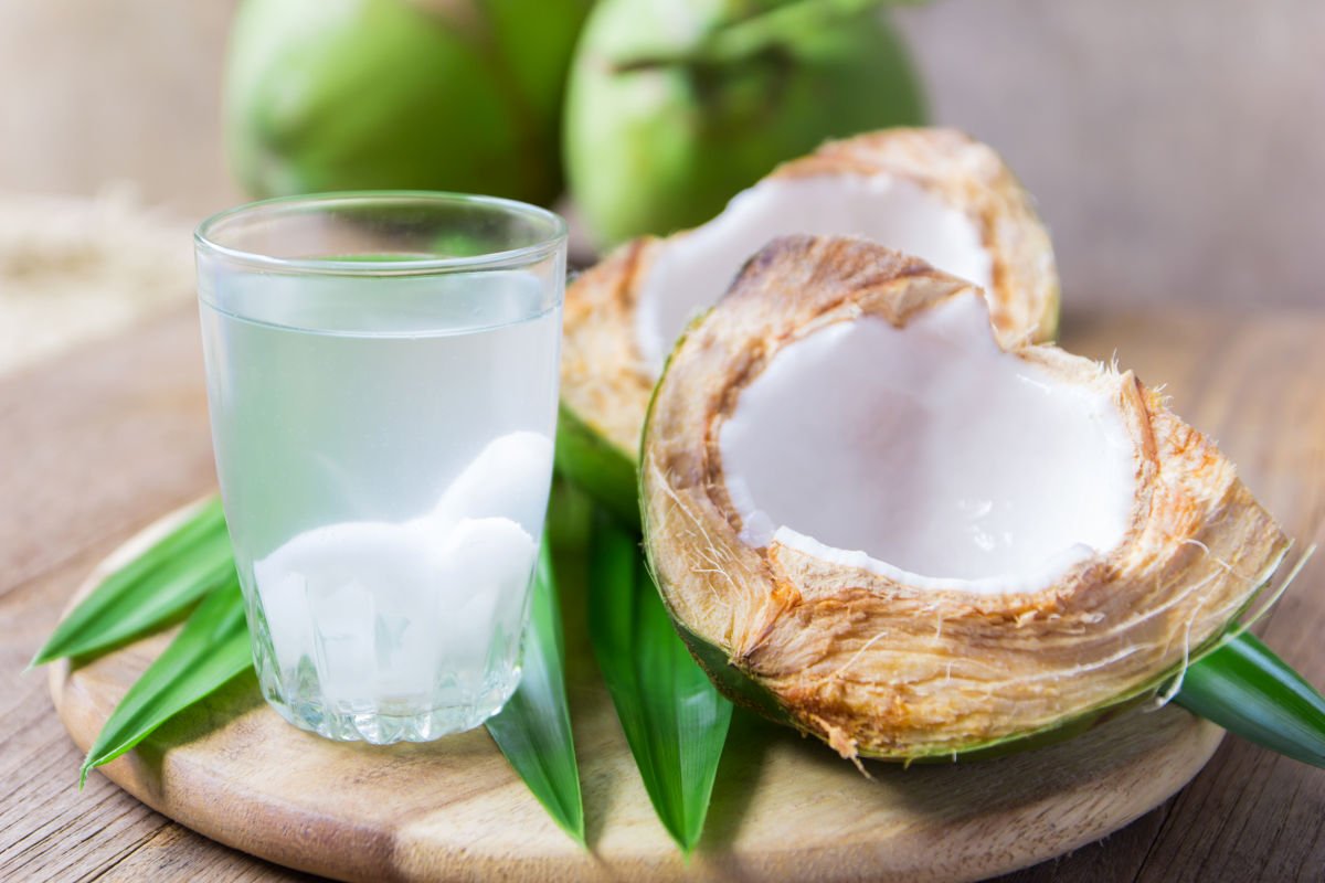 De ce să nu bei apa de cocos niciodată direct din fruct! Avertismentul medicilor: poate fi letală 1 wp header logo 2012