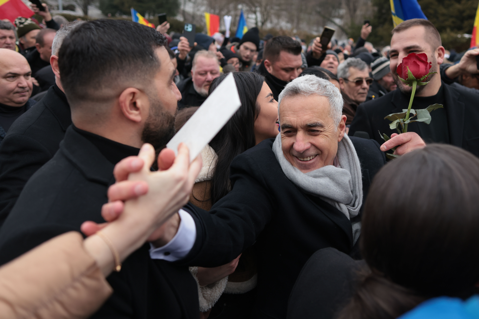 „Dumnezeu ne ține pe toți”. Călin Georgescu nu a mai încasat salariu de la Universitatea din Pitești din anul 2024 (răspuns oficial) 1 wp header logo 2240