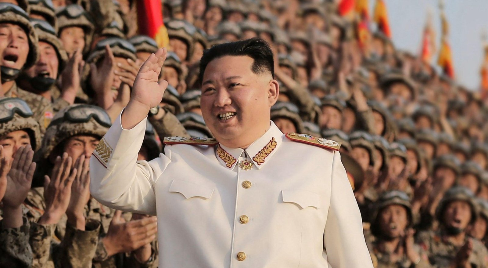 Premieră: Kim Jong Un și-a făcut statuie la Phenian. Doar liderii morți primeau până acum această onoare 1 wp header logo 225