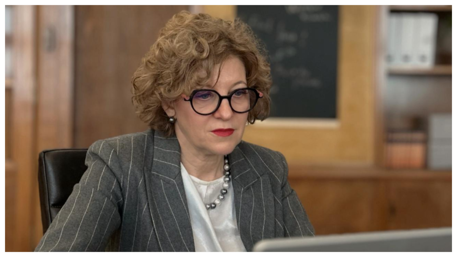 Oana Gheorghiu: Peste 1.000 de sesizări pe platforma „Fără hârtie”, în prima zi de funcționare 1 wp header logo 242
