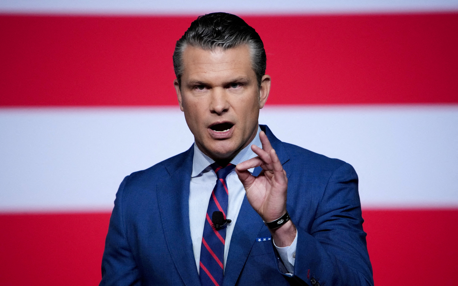 Pete Hegseth s-a supărat pe presă că nu laudă succesul atacurilor americane. „Statele Unite decimează armata Iranului” 1 wp header logo 962