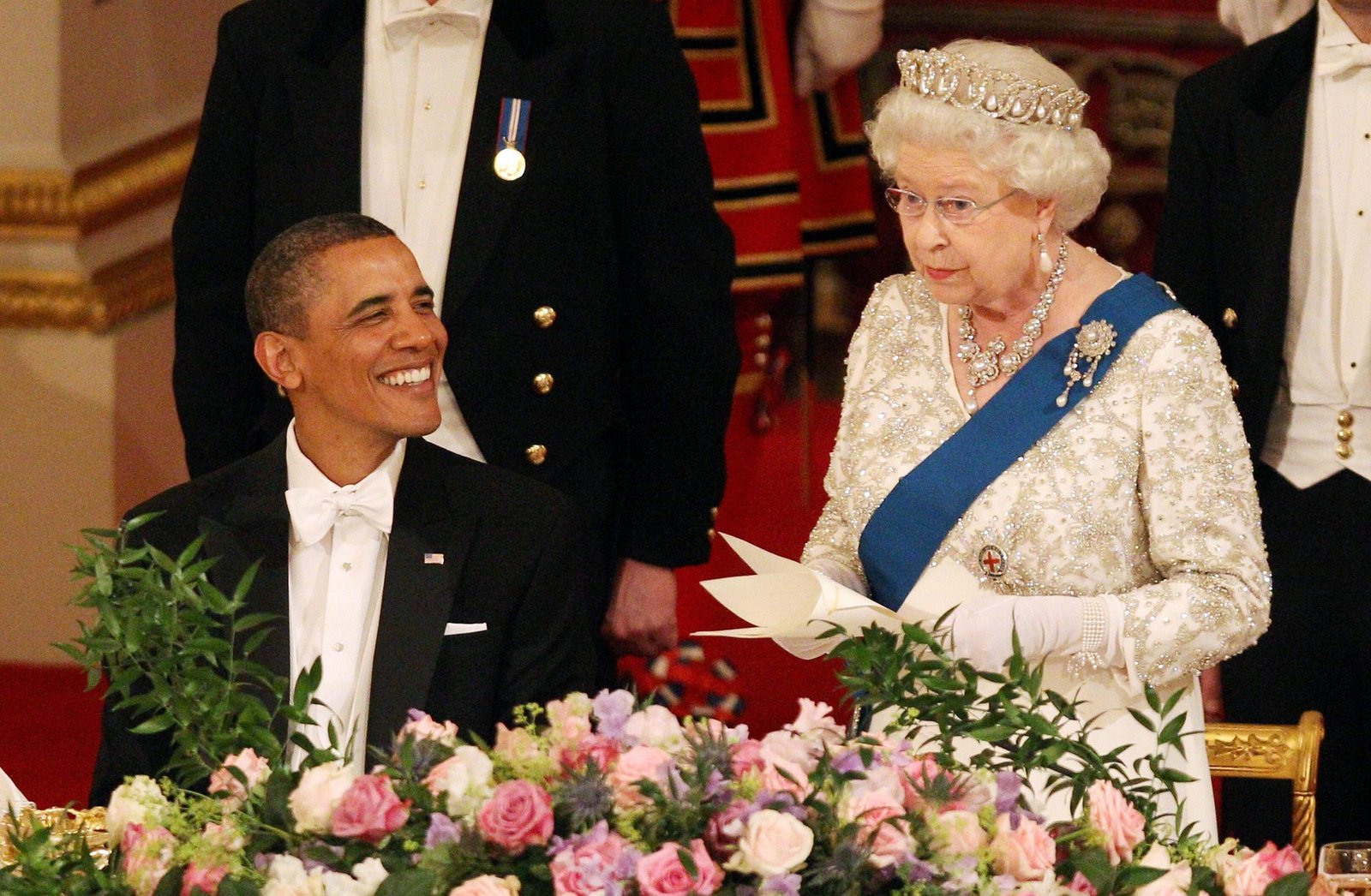 Regina Elisabeta a II-a a fost consternată de referendumul pentru Brexit. Ce i-ar fi spus lui Obama: detalii din cartea unei jurnaliste 1 wp header logo 1022