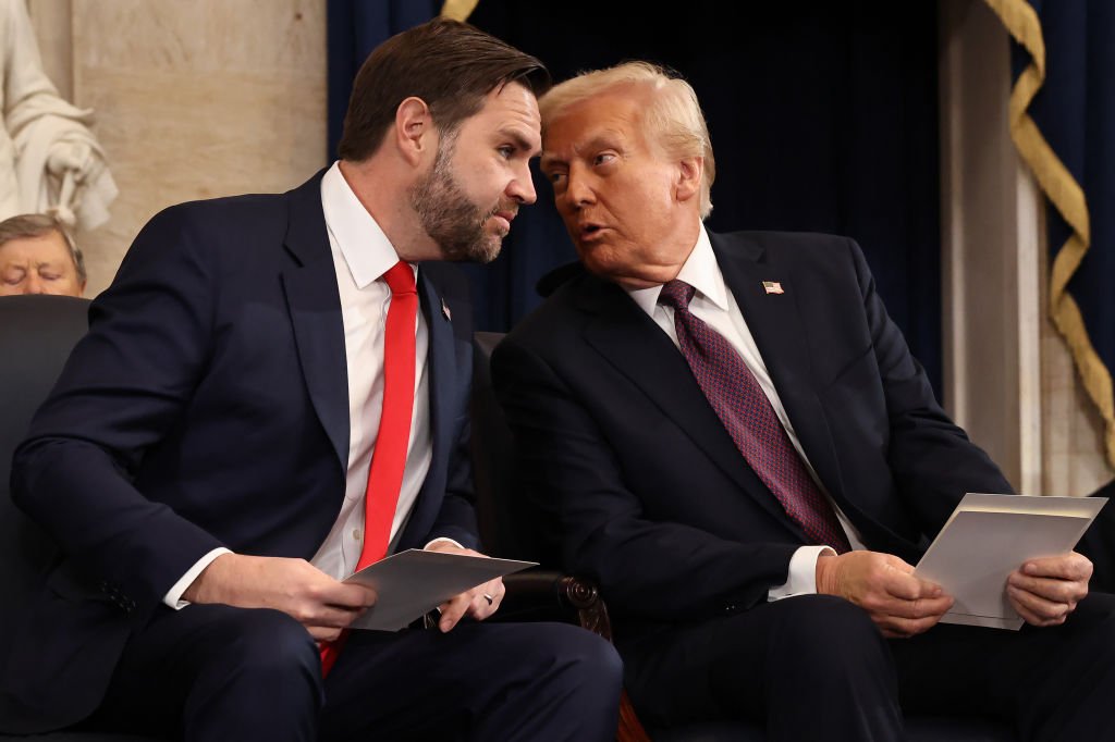 Trump și Vance dau semne că au abandonat Ucraina. Ce spune însă cel mai recent sondaj despre interesul americanilor pentru Kiev 1 wp header logo 1229