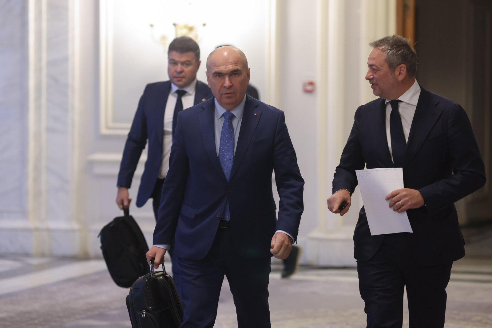 Stenograme. Păreri împărțite în ședința PNL privind o nouă majoritate. Cine vrea negocieri cu AUR, SOS sau POT: „Ce le oferim?” 1 wp header logo 1678