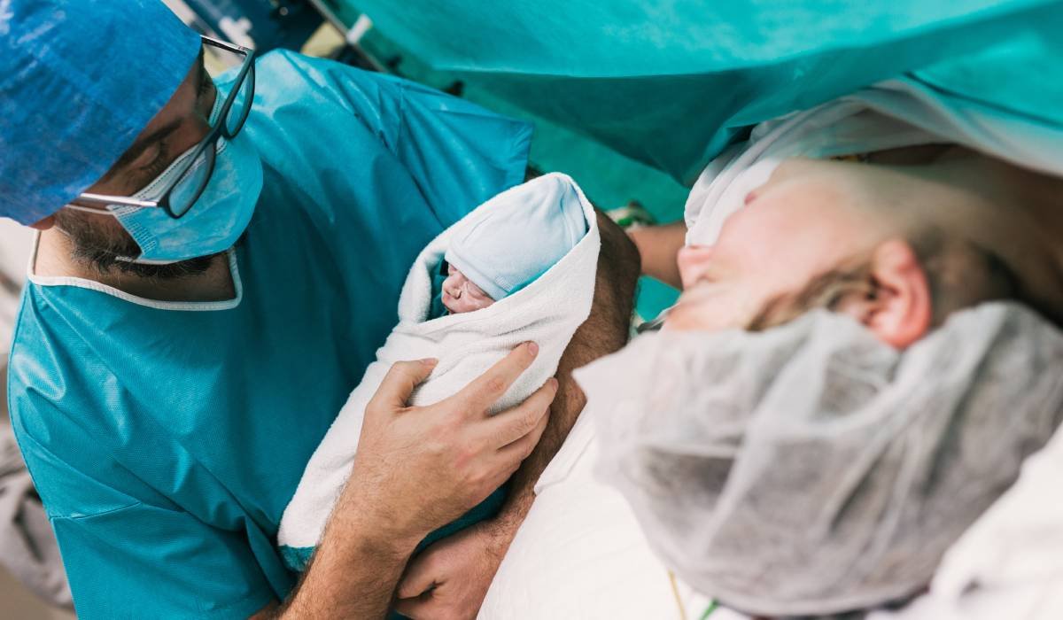 „Boala care mănâncă țesuturile”, complicația rară cu care s-a confruntat o femeie după cezariană. Nu a avut voie să-și vadă bebelușul timp de trei luni 1 wp header logo 2032