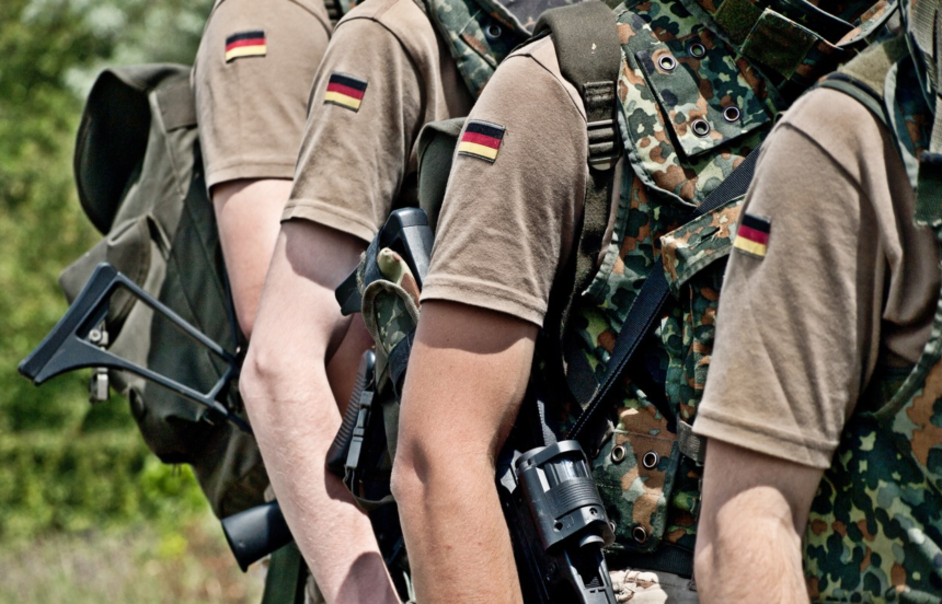 Legea serviciului militar schimbă regulile în Germania: Bărbații tinerii vor fi obligați să anunțe șederile lungi în străinătate 1 wp header logo 311