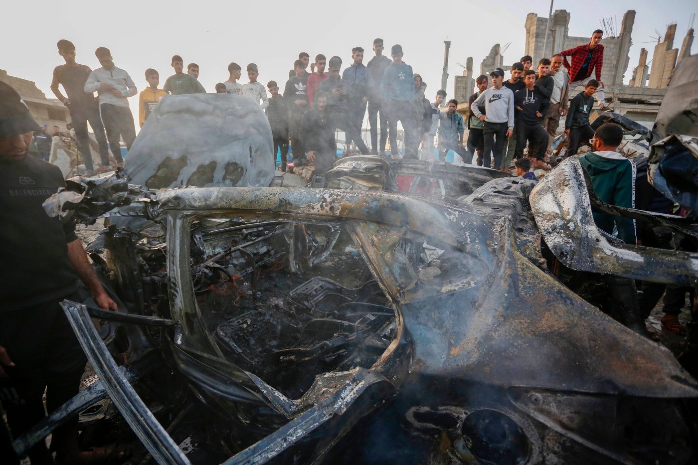 Un atac israelian a ucis 10 persoane într-un adăpost din Gaza amenajat într-o şcoală. OMS oprește evacuările, după moartea unui angajat 1 wp header logo 478