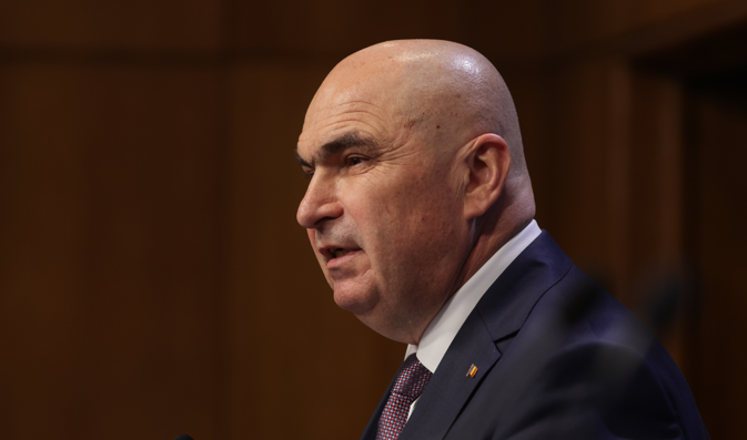 Bolojan: România va cere sprijinul CE în negocierile cu Pfizer. Miniştrii Sănătăţii şi Finanţelor merg săptămâna viitoare în SUA 1 wp header logo 610