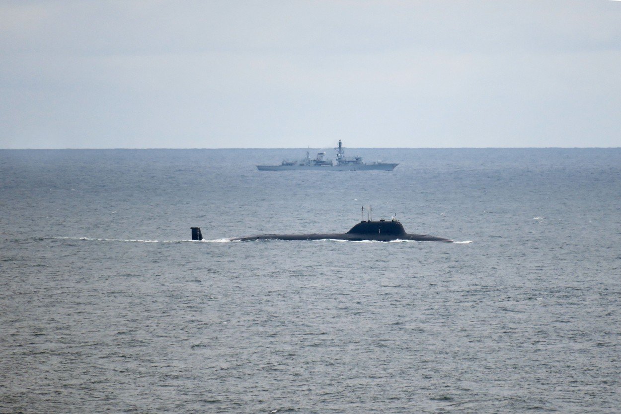„Preşedintelui Putin, îi spun: «Vă vedem»”. Armata britanică anunţă că a urmărit trei submarine ruseşti care spionau în Atlantic 1 wp header logo 669