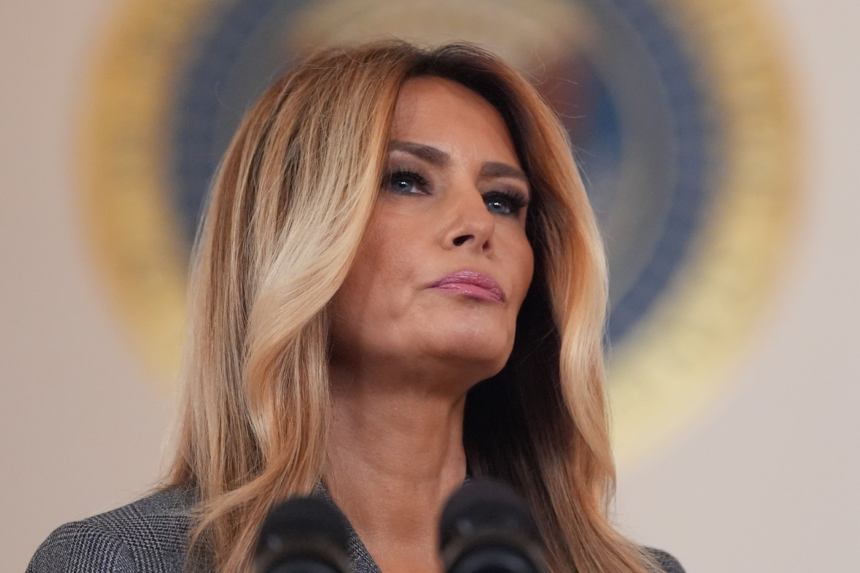 Melania Trump neagă orice legătură cu Jeffrey Epstein. „Nu sunt victima lui” 1 wp header logo 712