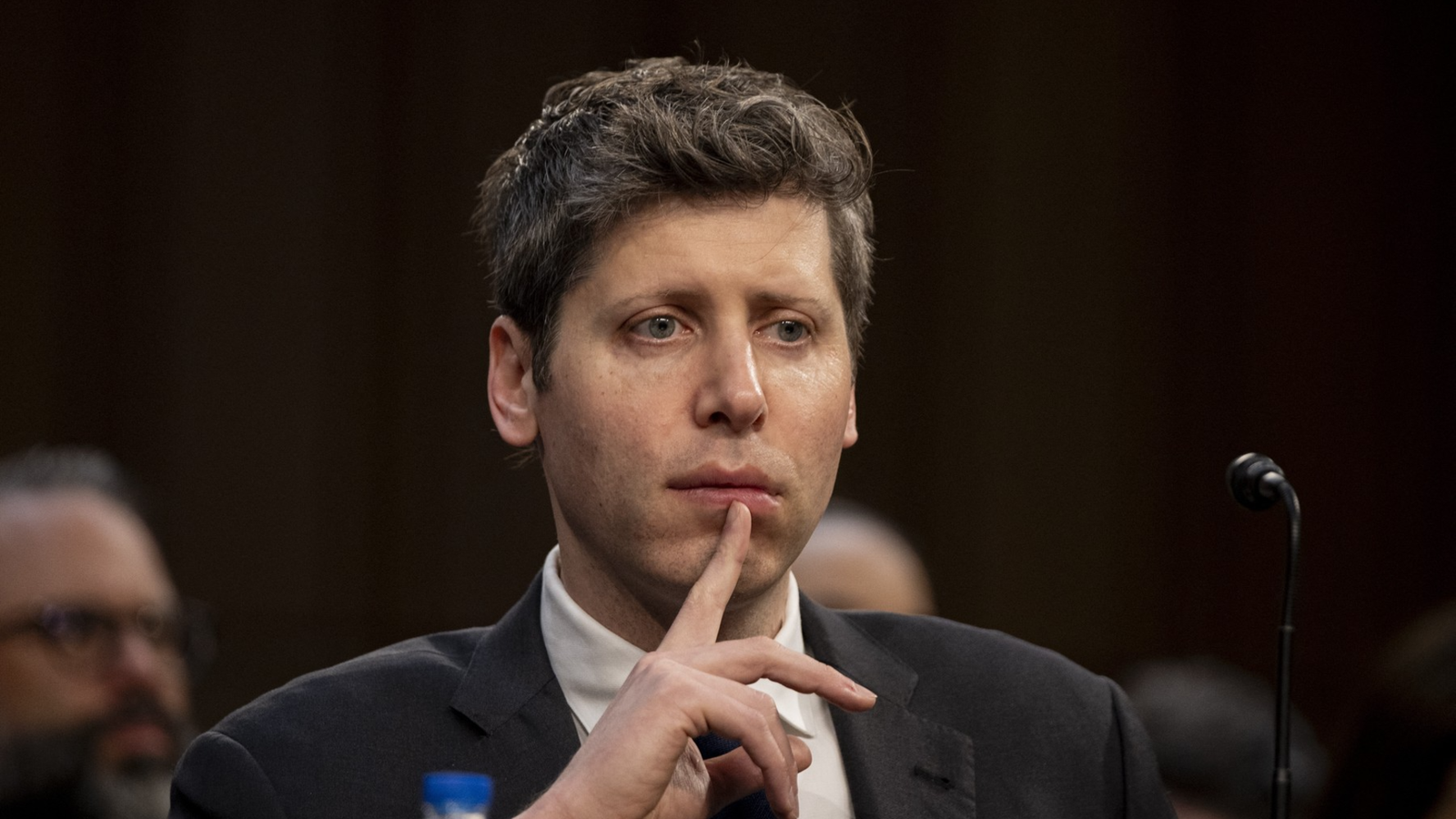 Atac cu cocktail Molotov la locuița lui Sam Altman, CEO-ul OpenAI. Un suspect a fost arestat 1 wp header logo 798