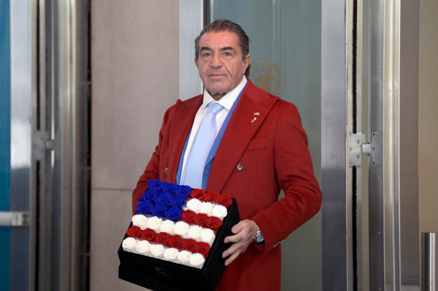 „Eu i-am prezentat-o pe Melania lui Donald Trump, nu Jeffrey Epstein”. Cine este italianul care le-a făcut cunoștință celor doi 1 wp header logo 807