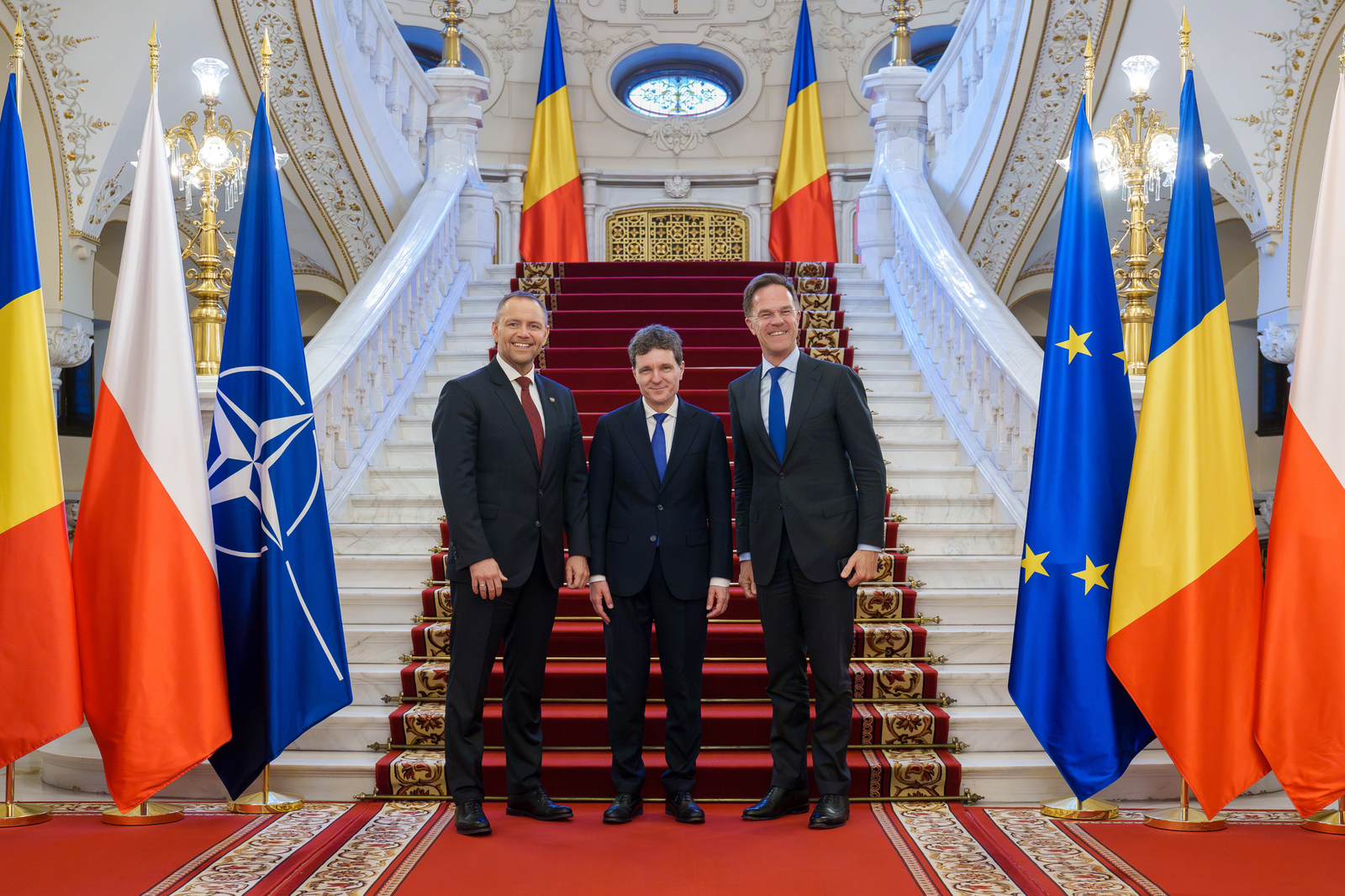 Nicușor Dan, Mark Rutte și Karol Nawrocki, după Summitul B9: Rusia e o amenințare pentru NATO. E nevoie de ajutorul SUA pentru Ucraina 1 wp header logo 1024