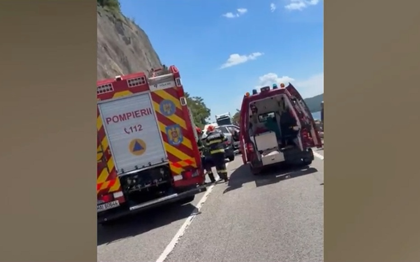 Accident rutier grav în Mehedinți. Au fost implicate 3 mașini. Un om a murit și 3 au fost răniți 1 wp header logo 1180